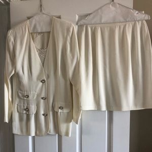 Women’s business set